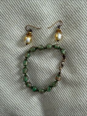 Fire and Ice Green Glass Bead Bracelet with Gold Accent Earrings